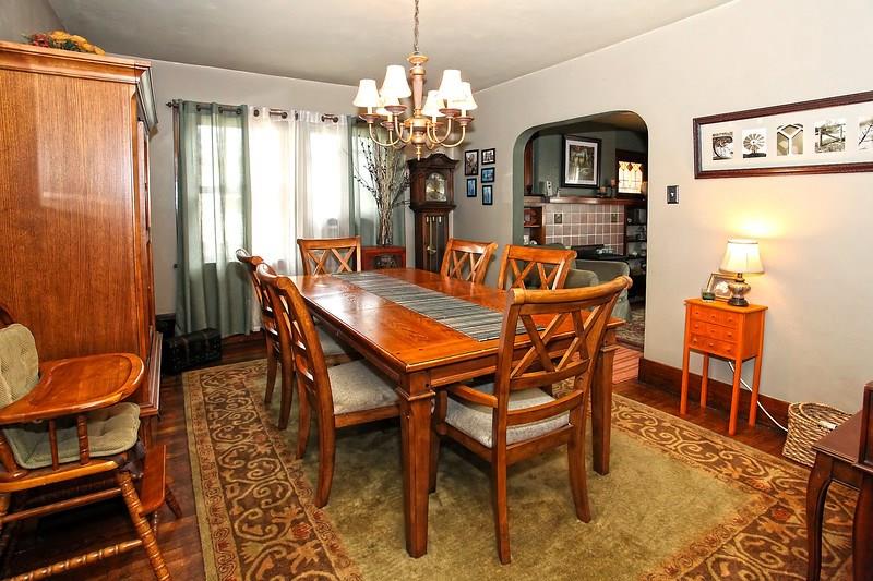 233 Friday Road Pittsburgh, PA 15209 - Photo 8 of 21 dining room