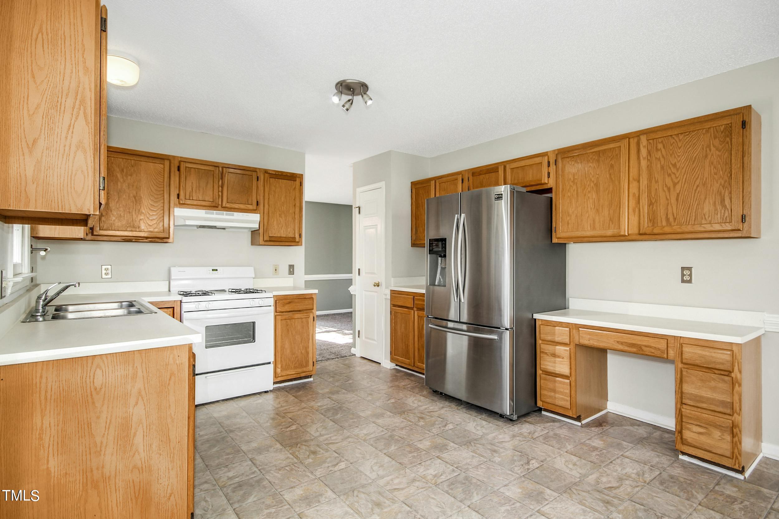 9700 Talman Court Raleigh, NC 27615 - Photo 16 of 32 015-458334-IMG_8284_HDR