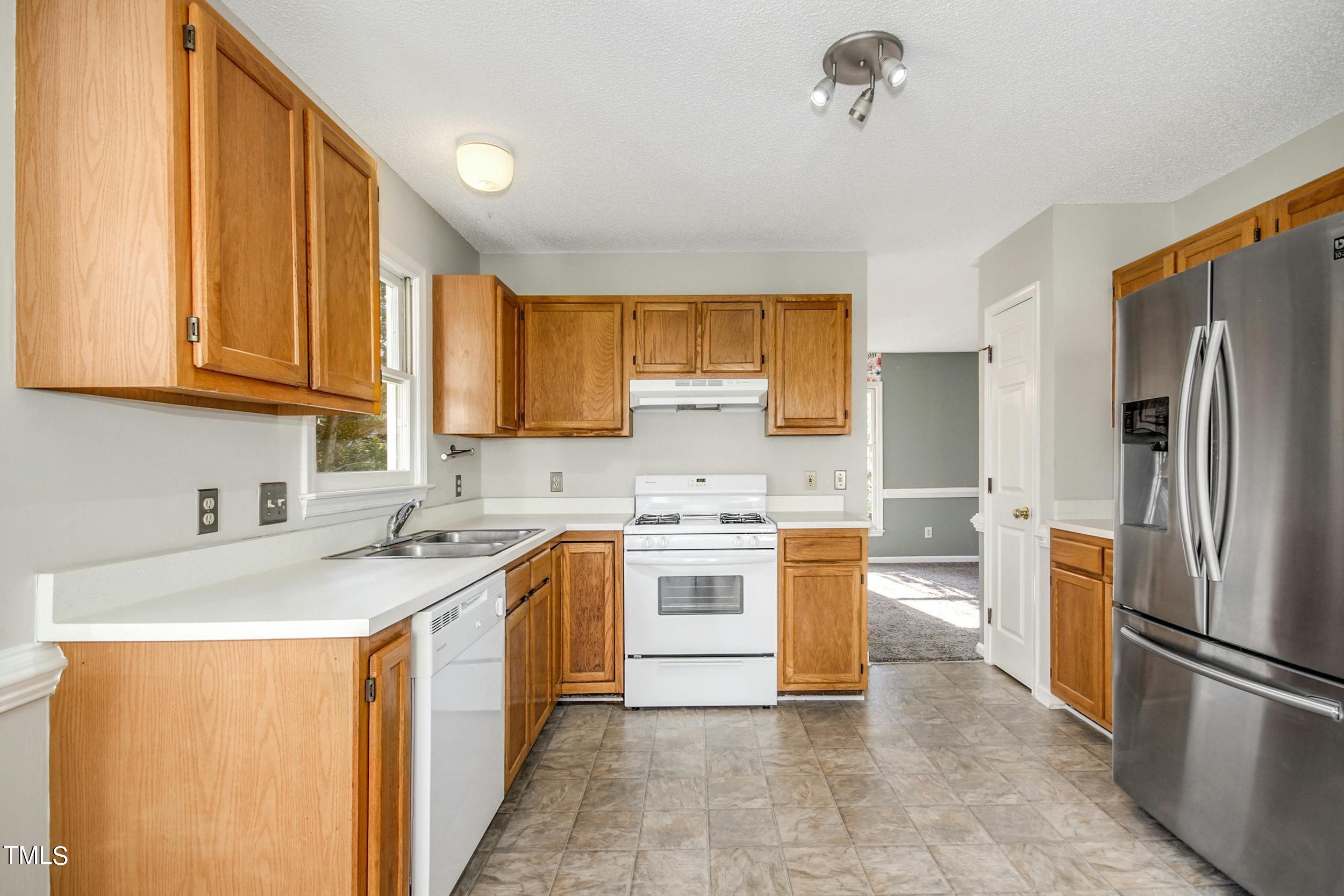 9700 Talman Court Raleigh, NC 27615 - Photo 17 of 32 016-458334-IMG_8291_HDR