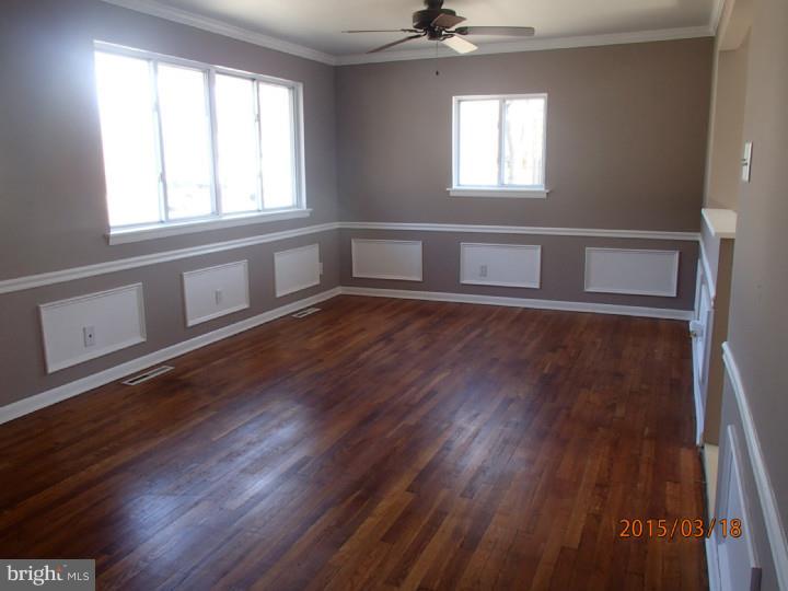 131 Estates Road Pine Hill, NJ 08021 - Photo 3 of 25