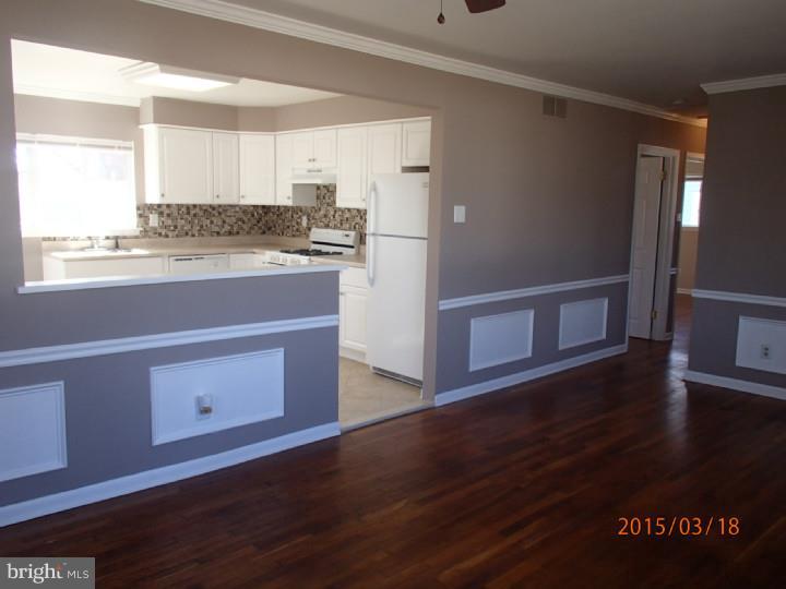131 Estates Road Pine Hill, NJ 08021 - Photo 4 of 25
