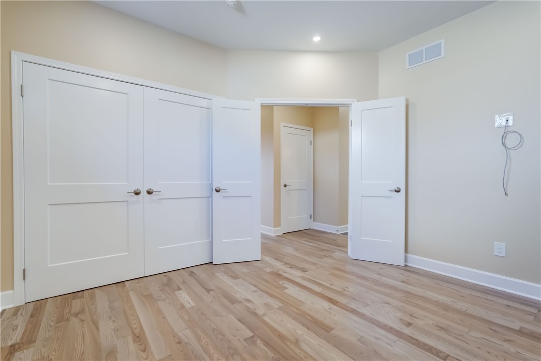 45 Armetale Luster Penfield, NY 14580 - Photo 23 of 36