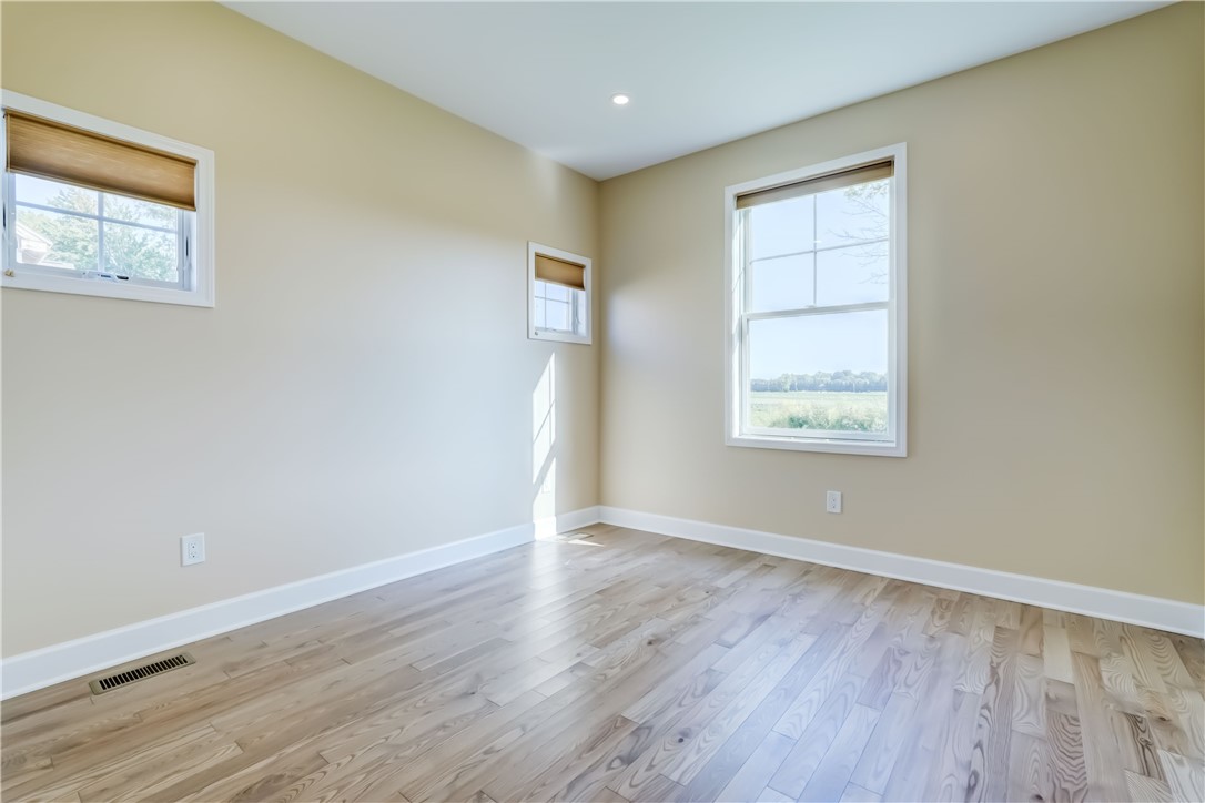 45 Armetale Luster Penfield, NY 14580 - Photo 24 of 36