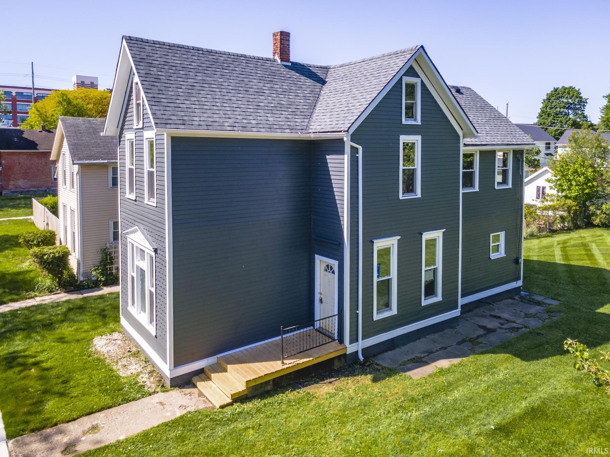 1304 Union Street Fort Wayne, IN 46802 - Photo 2 of 35