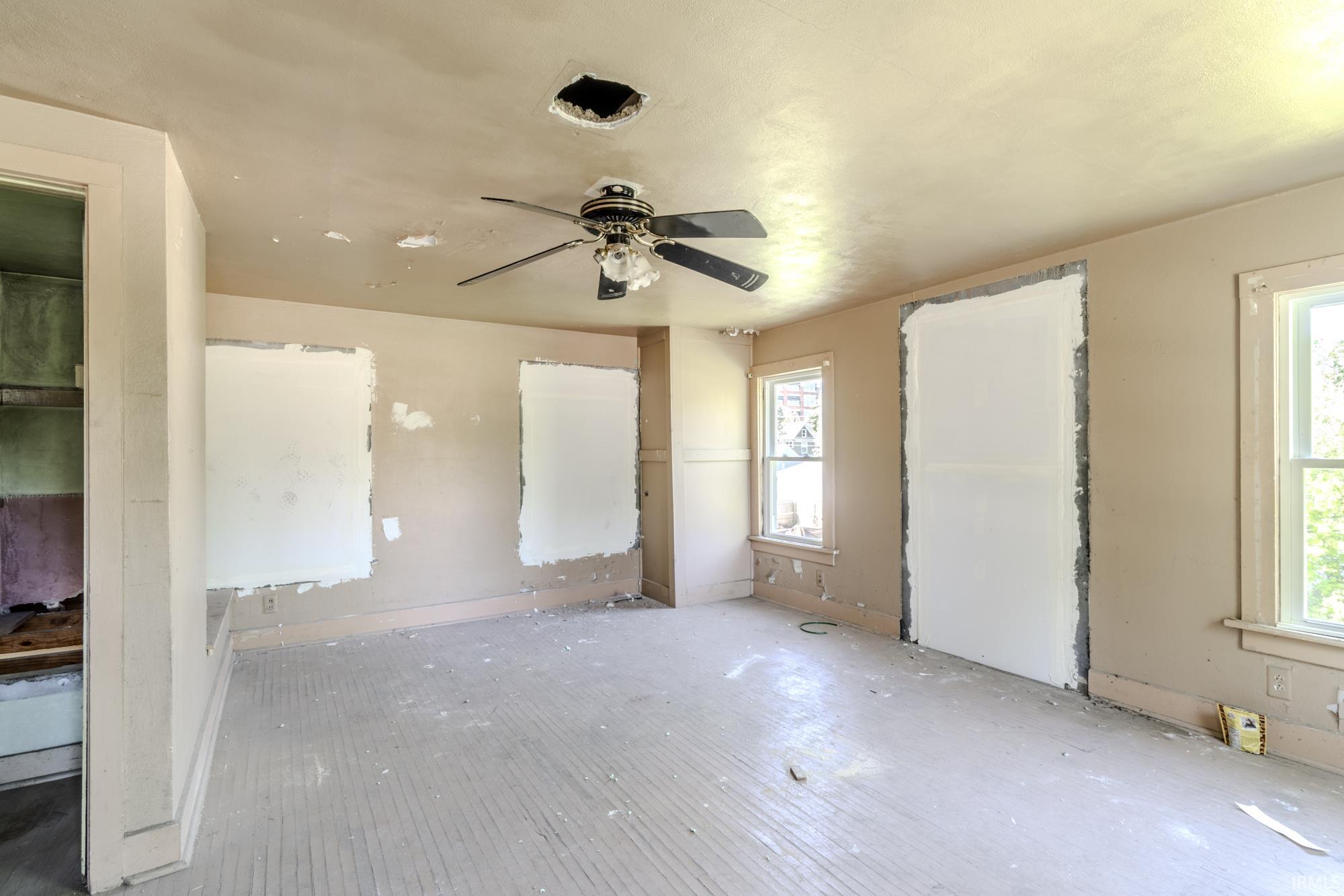 1304 Union Street Fort Wayne, IN 46802 - Photo 3 of 35