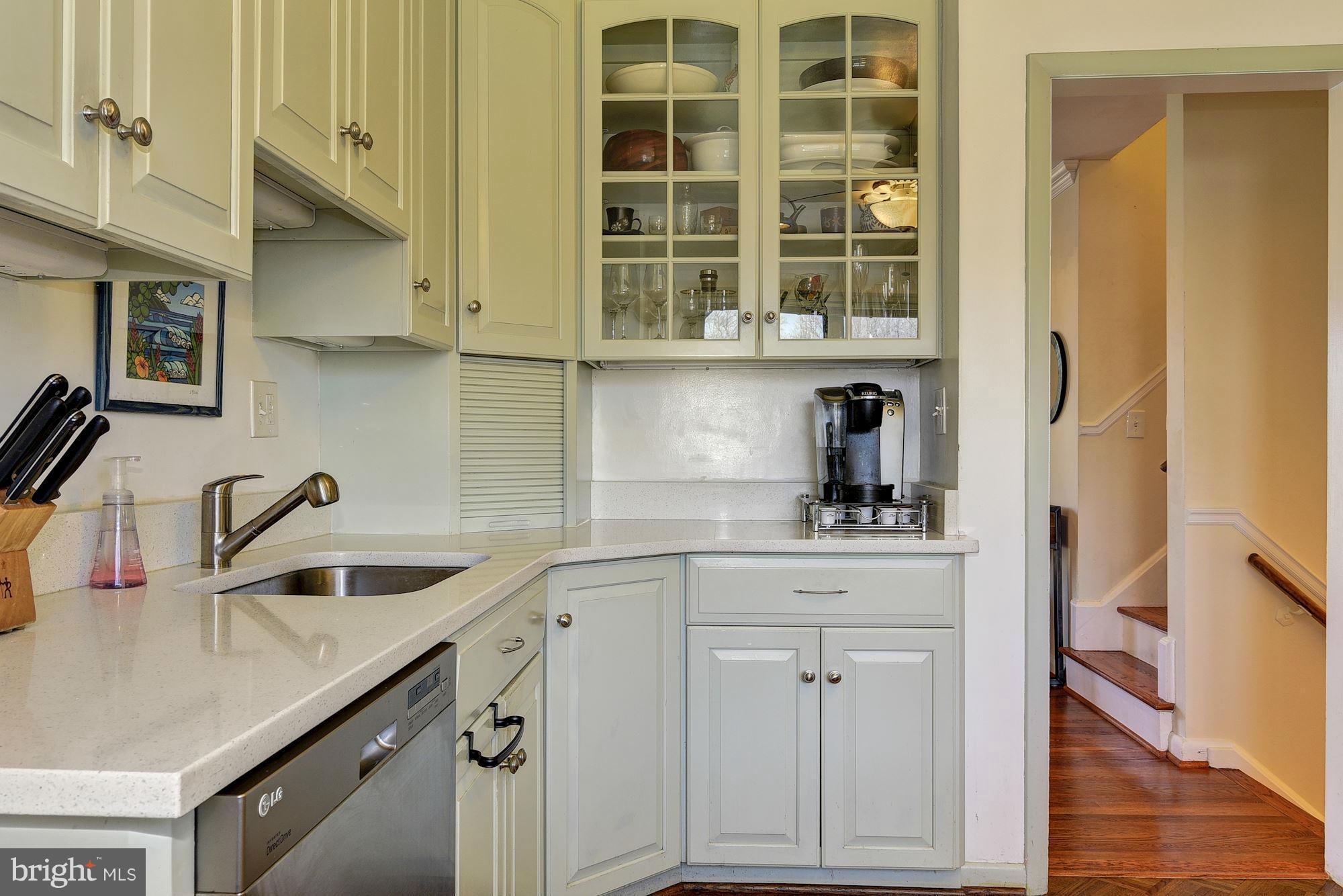 7704 Massena Road Bethesda, MD 20817 - Photo 14 of 30 Kitchen