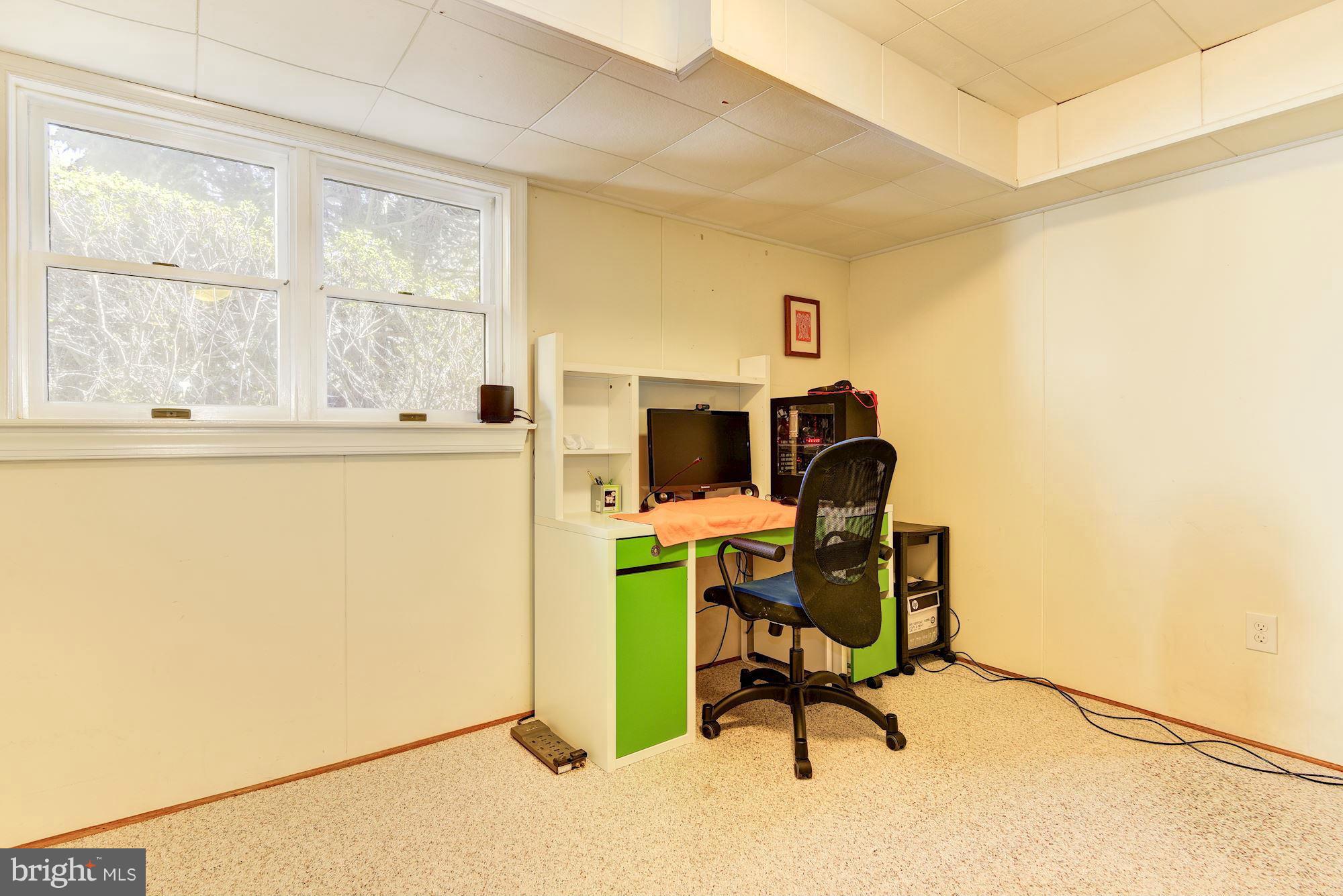7704 Massena Road Bethesda, MD 20817 - Photo 22 of 30 Bedroom