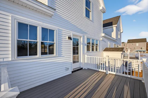 $775,000 | 12 Holbrook Farms Way, Unit 2, Scarborough, ME 04074