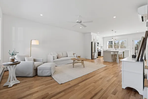 $775,000 | 12 Holbrook Farms Way, Unit 2, Scarborough, ME 04074