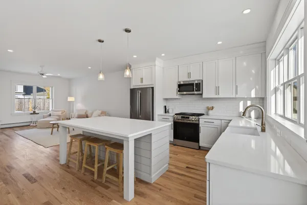 $775,000 | 12 Holbrook Farms Way, Unit 2, Scarborough, ME 04074