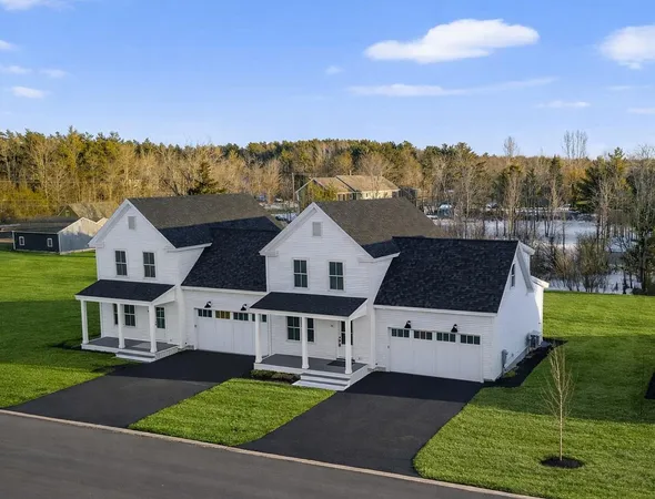 $775,000 | 12 Holbrook Farms Way, Unit 2, Scarborough, ME 04074