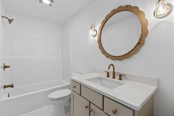 $775,000 | 12 Holbrook Farms Way, Unit 2, Scarborough, ME 04074