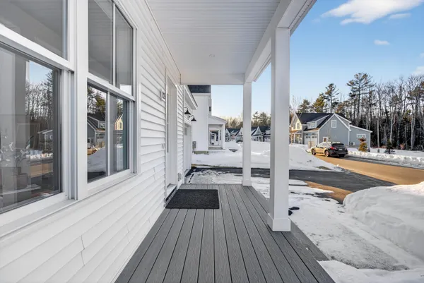 $775,000 | 12 Holbrook Farms Way, Unit 2, Scarborough, ME 04074