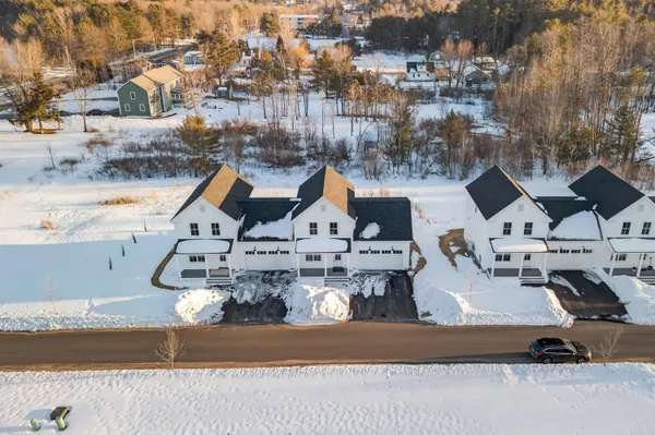 $775,000 | 12 Holbrook Farms Way, Unit 2, Scarborough, ME 04074