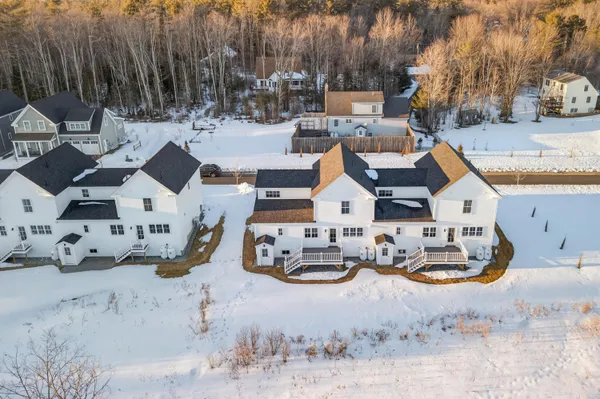 $775,000 | 12 Holbrook Farms Way, Unit 2, Scarborough, ME 04074