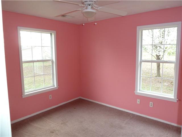 1820 Limestone Road Elora, TN 37328 - Photo 11 of 14 an empty room with a window