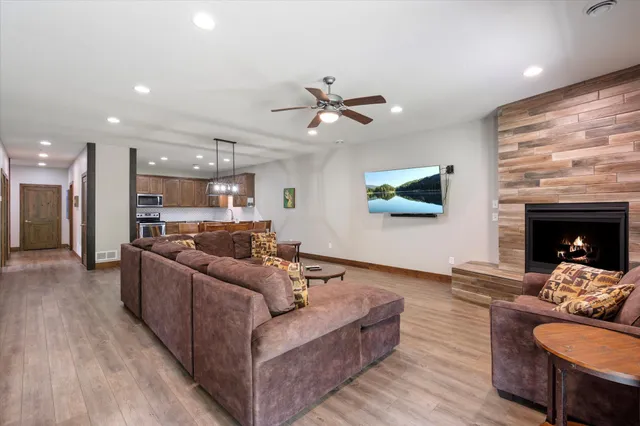 $599,000 | 36943 Sundance Loop, Unit 823, Crosslake, MN 56442