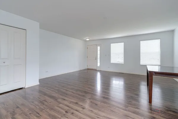 $3,700 | 202 Minuet Circle, Volo, IL 60073