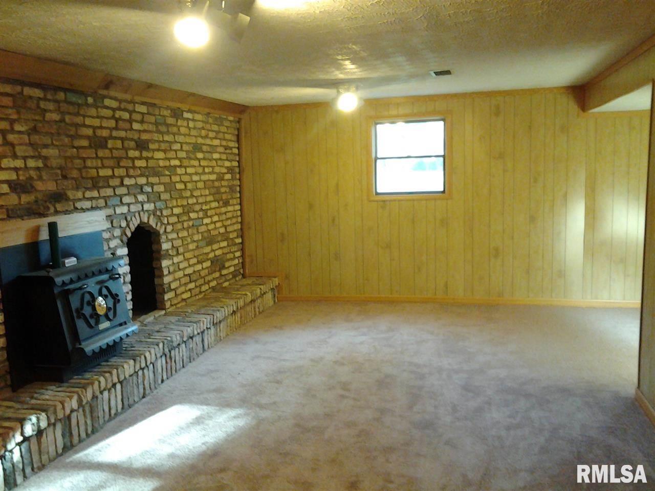 8129 149th Street West Taylor Ridge, IL 61284 - Photo 13 of 20