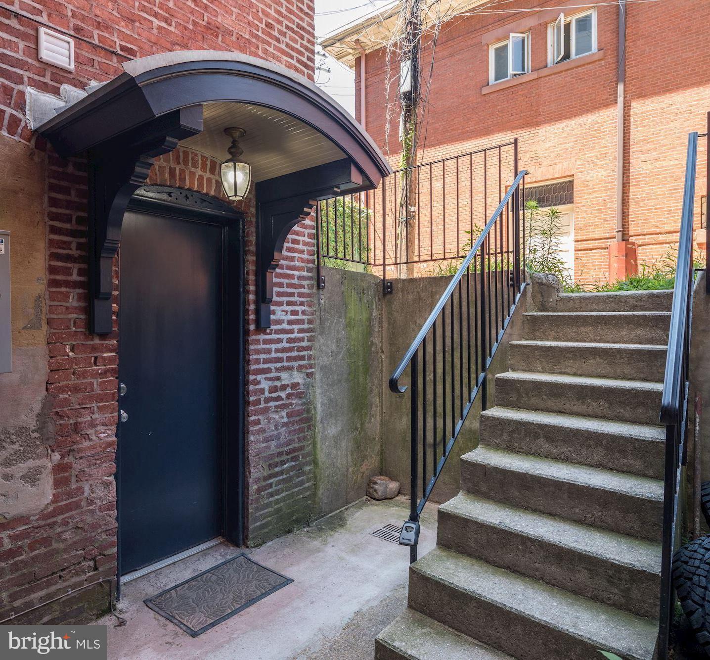 1224 North Calvert Street, Unit B Baltimore, MD 21202 - Photo 1 of 16 Exterior (General)
