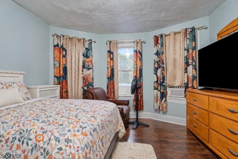262 Harrison Street Paterson, NJ 07501 - Photo 11 of 34 Gallery Image 11