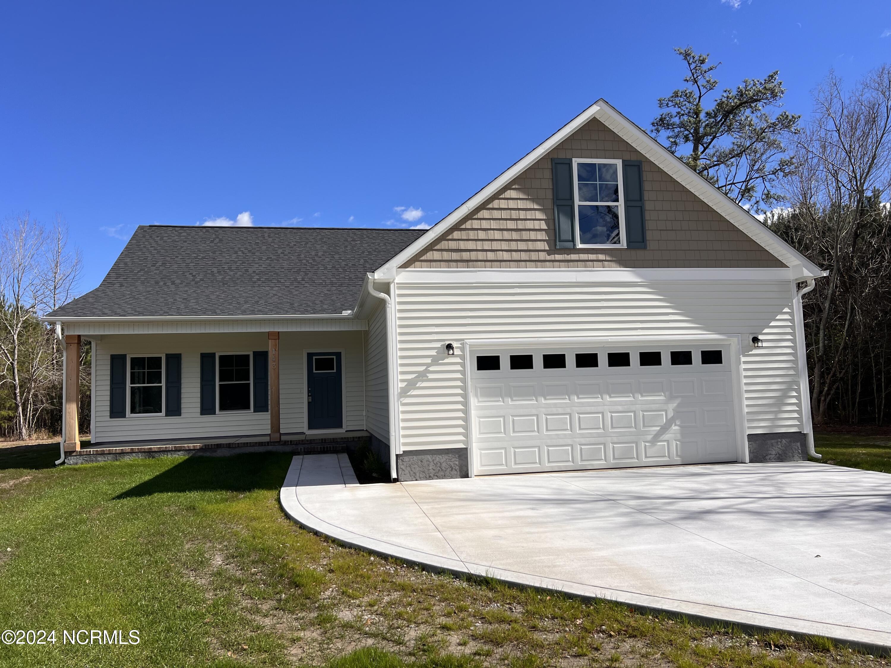 143 Futrell Road Richlands, NC 28574 - Photo 1 of 17 IMG_2024