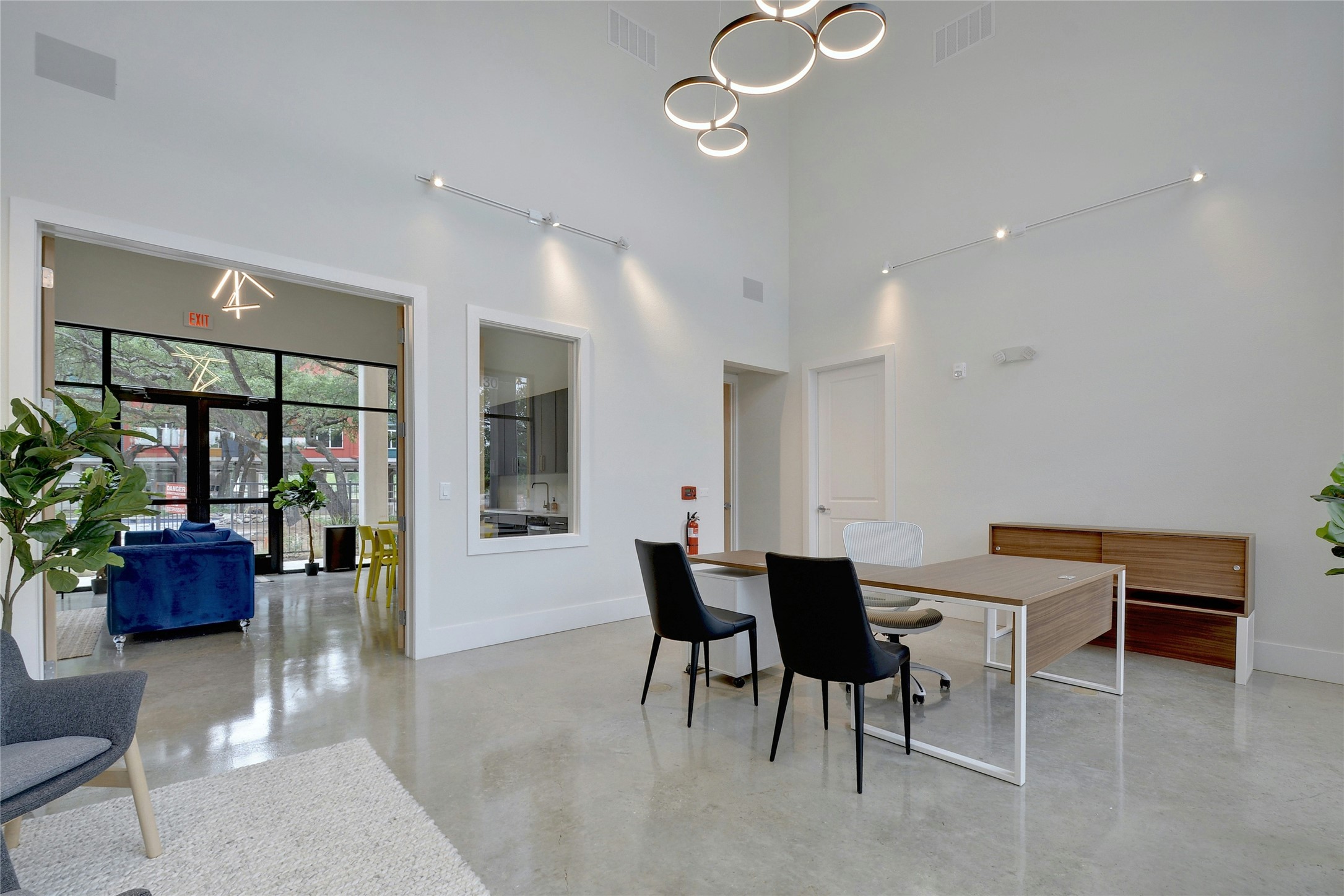 13130 Pond Springs Road, Unit 1105 Austin, TX 78729 - Photo 8 of 22 a dining room with furniture and window