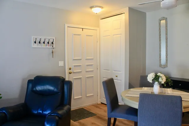 $265,000 | 108 Evelyn Lane, Unit B, Lake Geneva, WI 53147