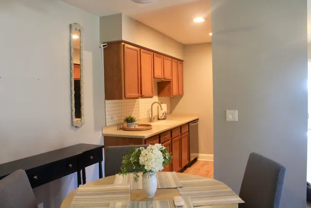 $265,000 | 108 Evelyn Lane, Unit B, Lake Geneva, WI 53147