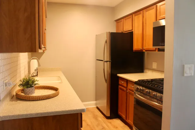 $265,000 | 108 Evelyn Lane, Unit B, Lake Geneva, WI 53147