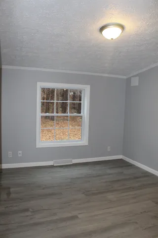 $2,850 | 6 Laura Lane, Seabrook, NH 03874