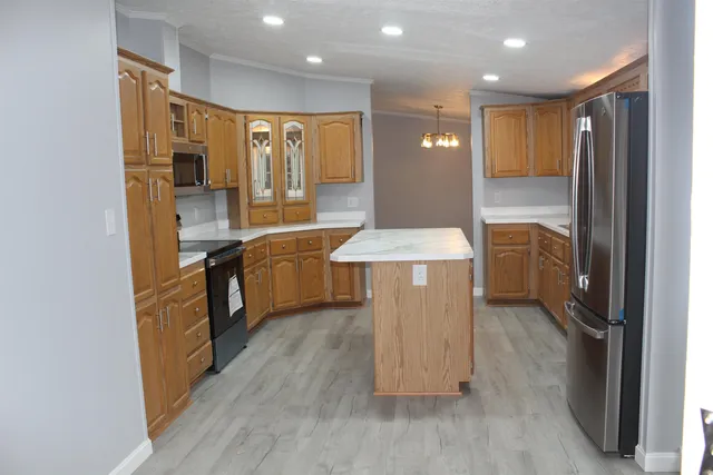 $2,850 | 6 Laura Lane, Seabrook, NH 03874