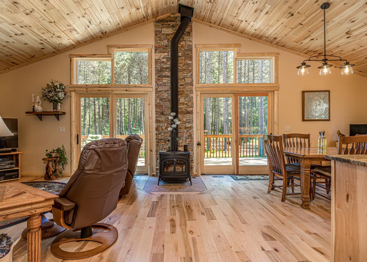 8746 Brunswick Road Minocqua, WI 54548 - Photo 6 of 37 Gallery Image 6