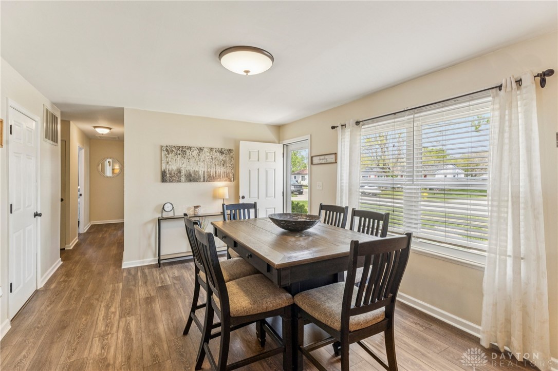 4934 Castleton Drive Fairfield, OH 45014 - Photo 5 of 36 This inviting dining area features warm tones and ample natural light, perfect for everyday meals.