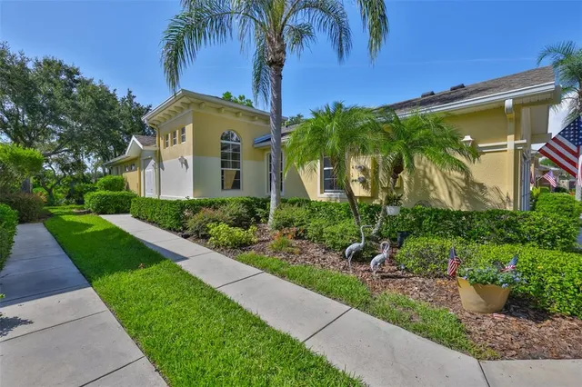 $259,900 | 2044 Sifield Greens Way, Sun City Center, FL 33573