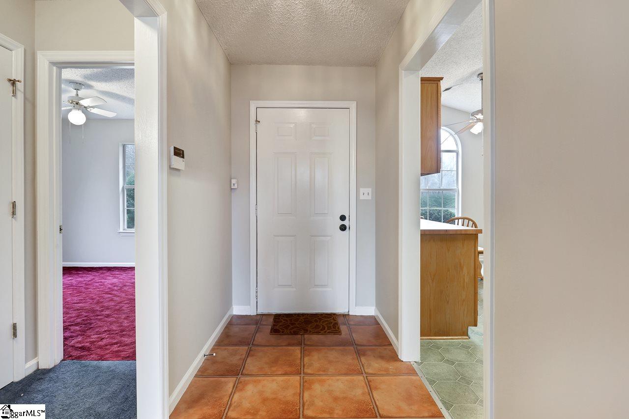 232 Furr Road Piedmont, SC 29673 - Photo 8 of 32 Gallery Image 8