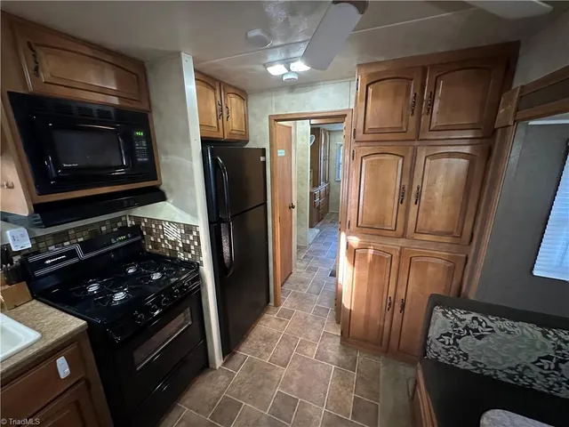 $119,900 | 121 Sparrow Lane, New London, NC 28127