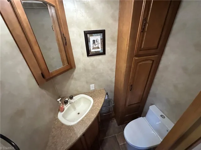 $119,900 | 121 Sparrow Lane, New London, NC 28127