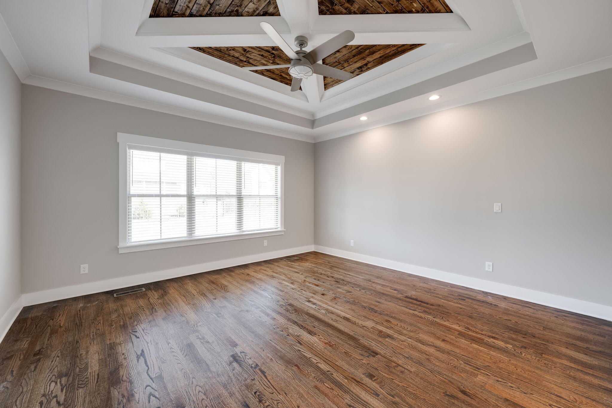 10619 Kavya Lane Apison, TN 37302 - Photo 22 of 55 Primary Suite