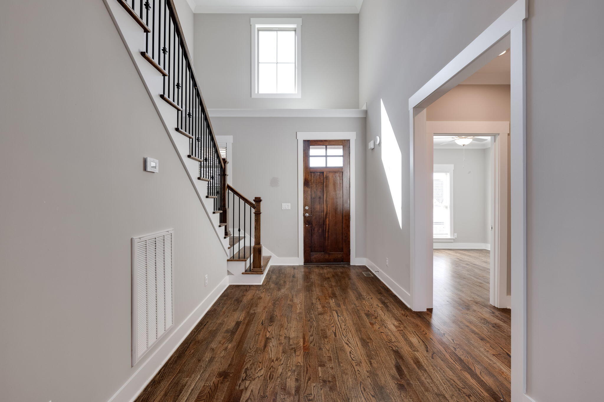 10619 Kavya Lane Apison, TN 37302 - Photo 3 of 55 Foyer