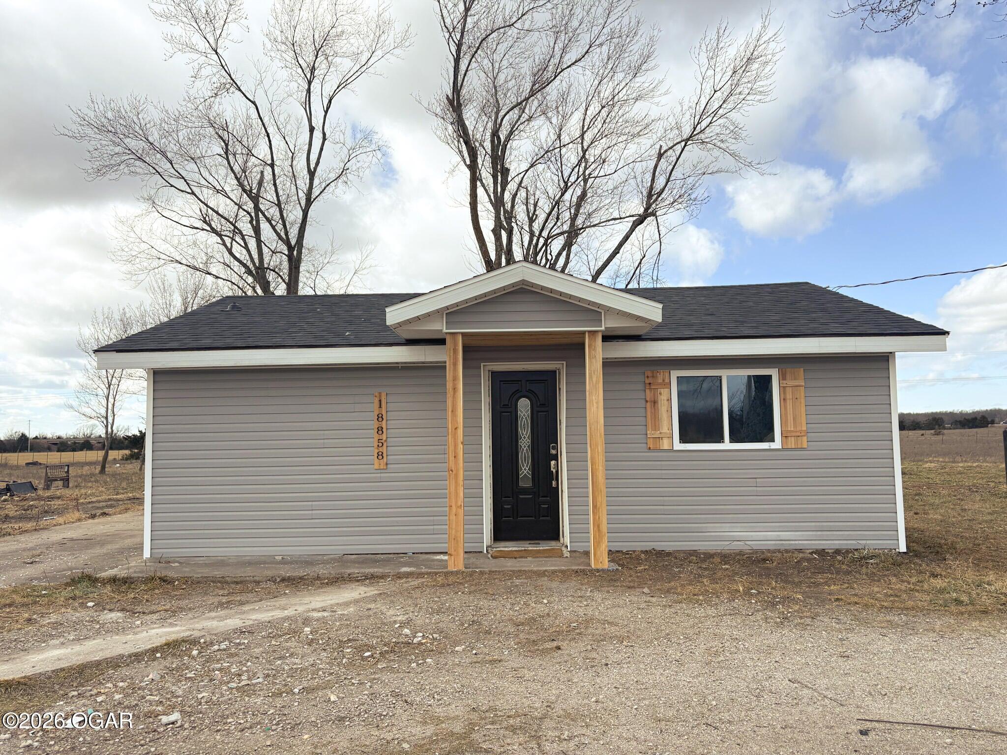 18858 Kodiak Road Neosho, MO 64850 - Photo 1 of 1 20260119222230942628000000-o