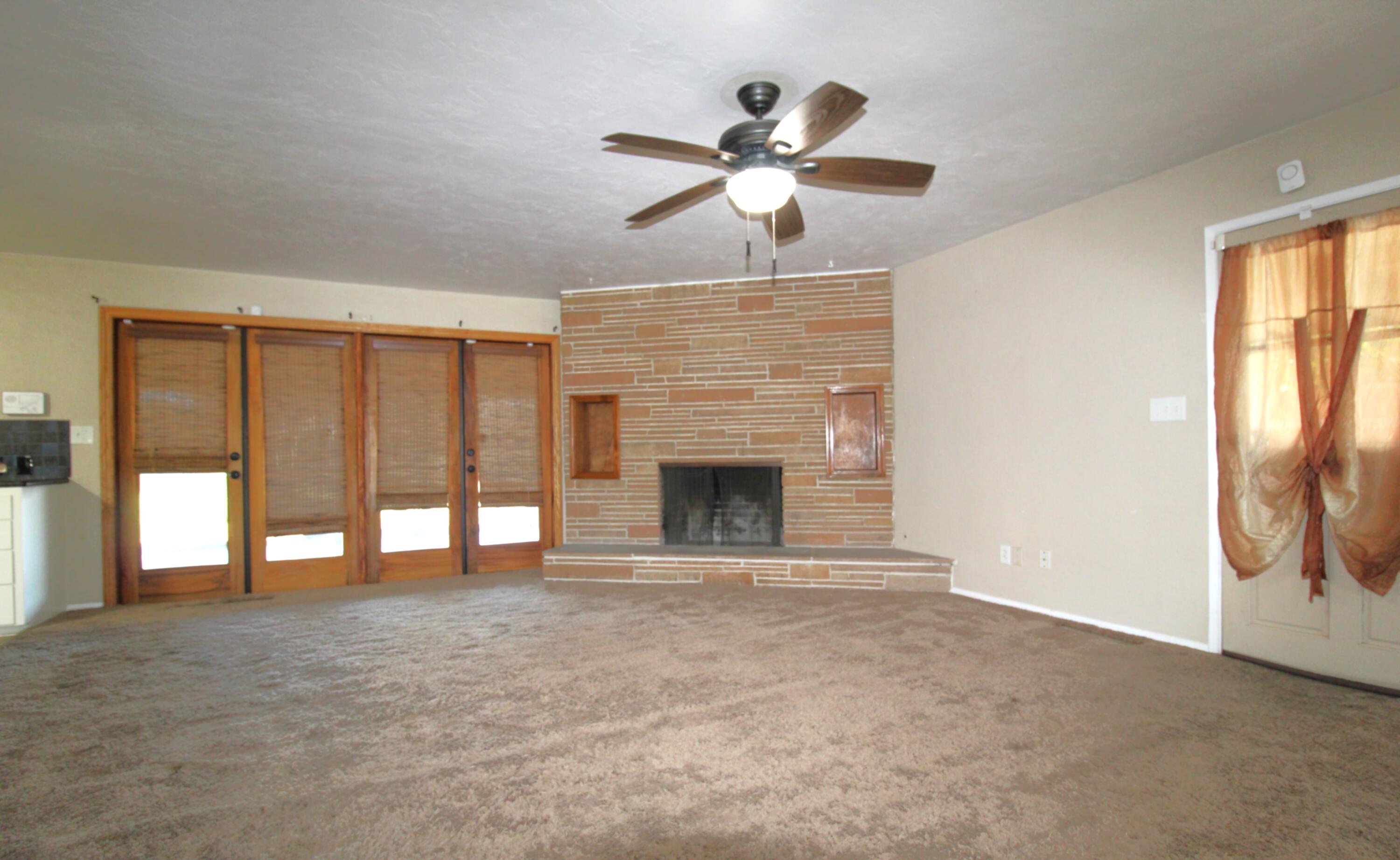 309 Sycamore Drive Exeter, CA 93221 - Photo 4 of 29 IMG_9945