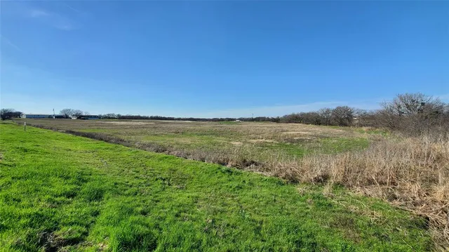 $245,000 | 400 Highway 22, Frost, TX 76641