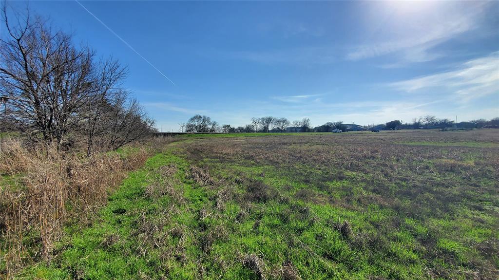 400 Highway 22 Frost, TX 76641 - Photo 9 of 40 a view of outdoor space and city view