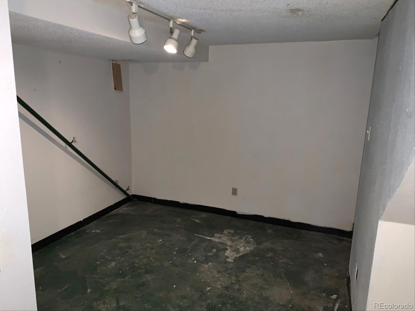 1811 South Quebec Way, Unit 151 Denver, CO 80231 - Photo 8 of 10