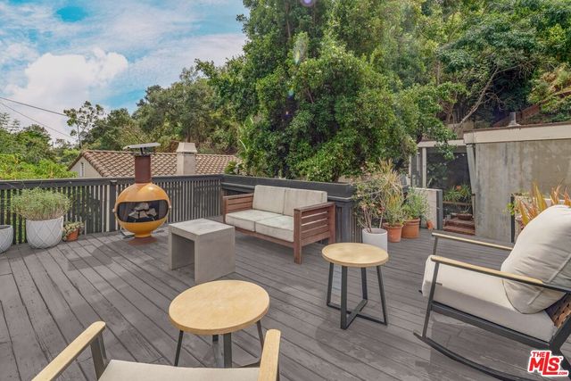 $1,050,000 | 905 North Beverly Glen Boulevard, Los Angeles, CA 90077