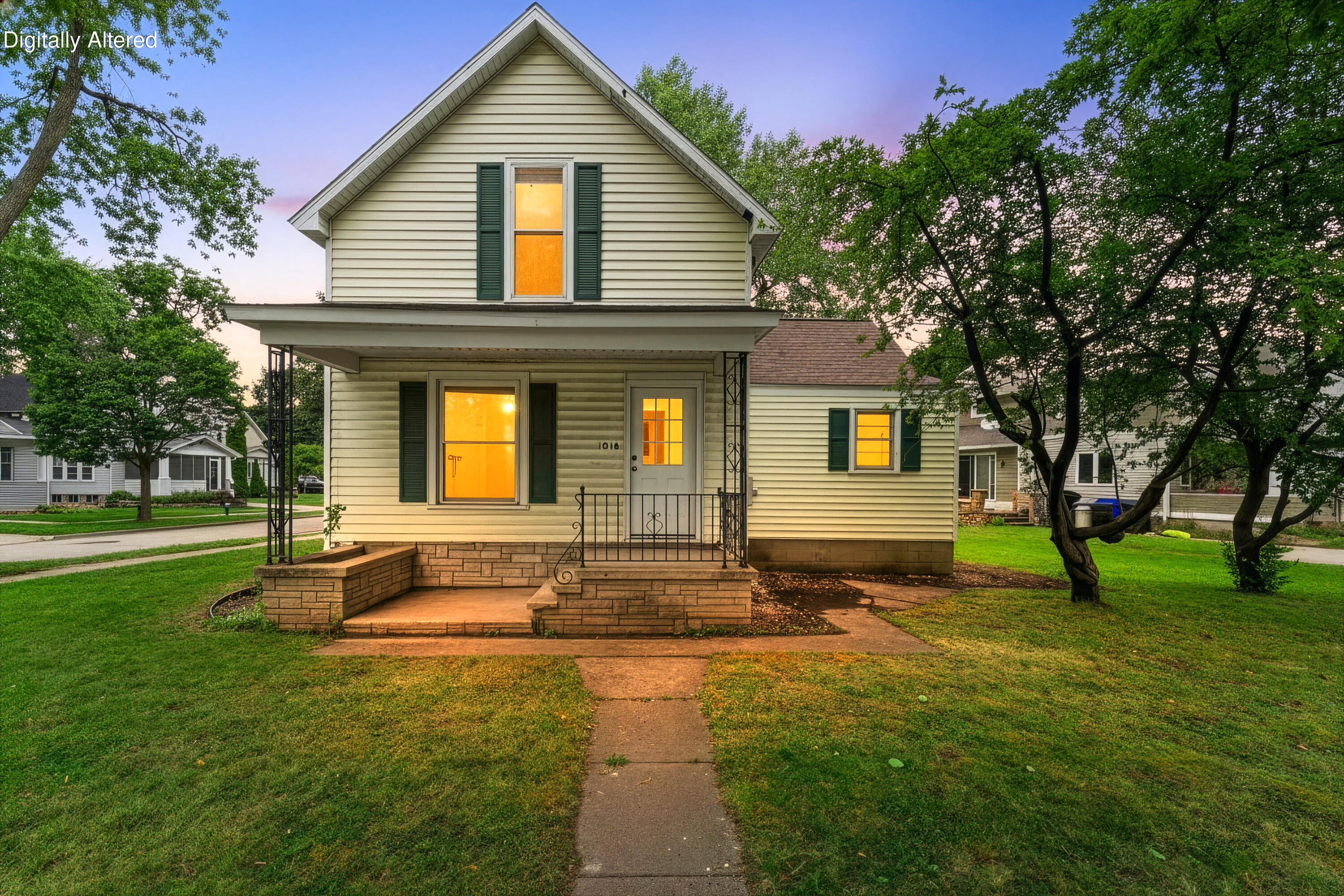 1016 East Vine Street Appleton, WI 54911 - Photo 1 of 46 001-1016EastVineStreet-Appleton-WI-54911