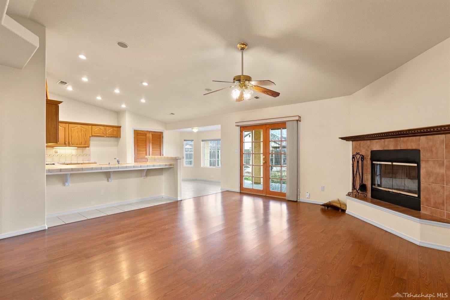 18331 Wrangler Way Tehachapi, CA 93561 - Photo 6 of 24 Gallery Image 6