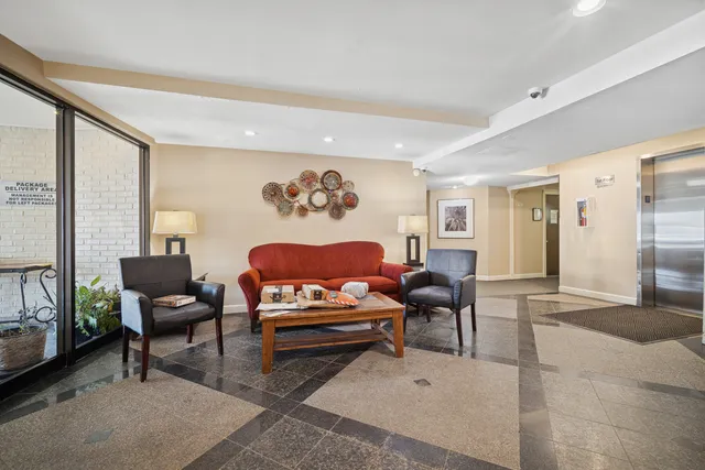 $205,000 | 675 Grove Terrace, Unit 208, Elk Grove Village, IL 60007