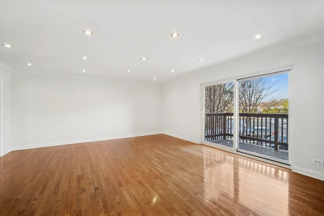 $205,000 | 675 Grove Terrace, Unit 208, Elk Grove Village, IL 60007